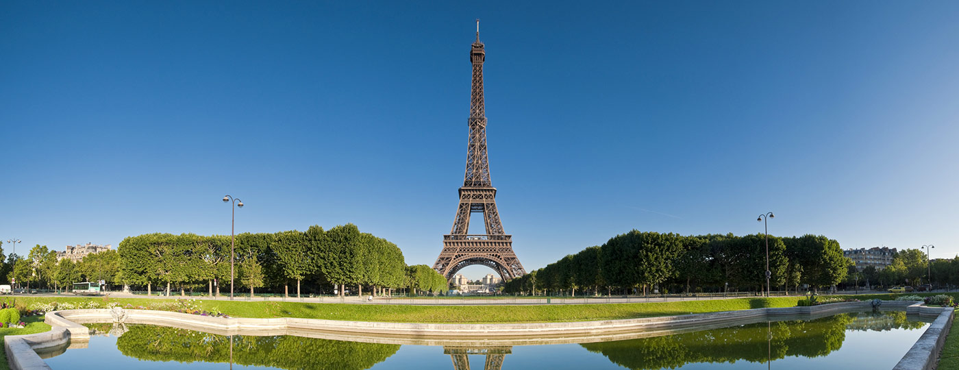 Preisgünstiges Hotel in der Nähe des Champ de Mars: ein Rundgang durch die Geschichte von Paris