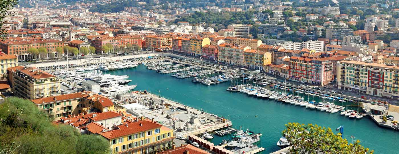 Günstiges Hotel an der Promenade des Anglais: Genießen Sie die Küste von Nizza