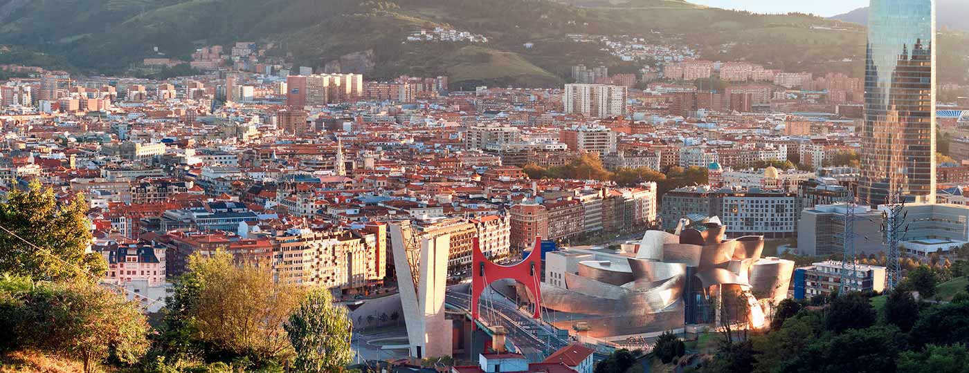 Vista panoramica de la ciudad de Bilbao