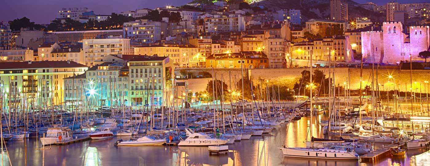 Exceptional venues beside your low cost hotel in Marseilles’ old port.